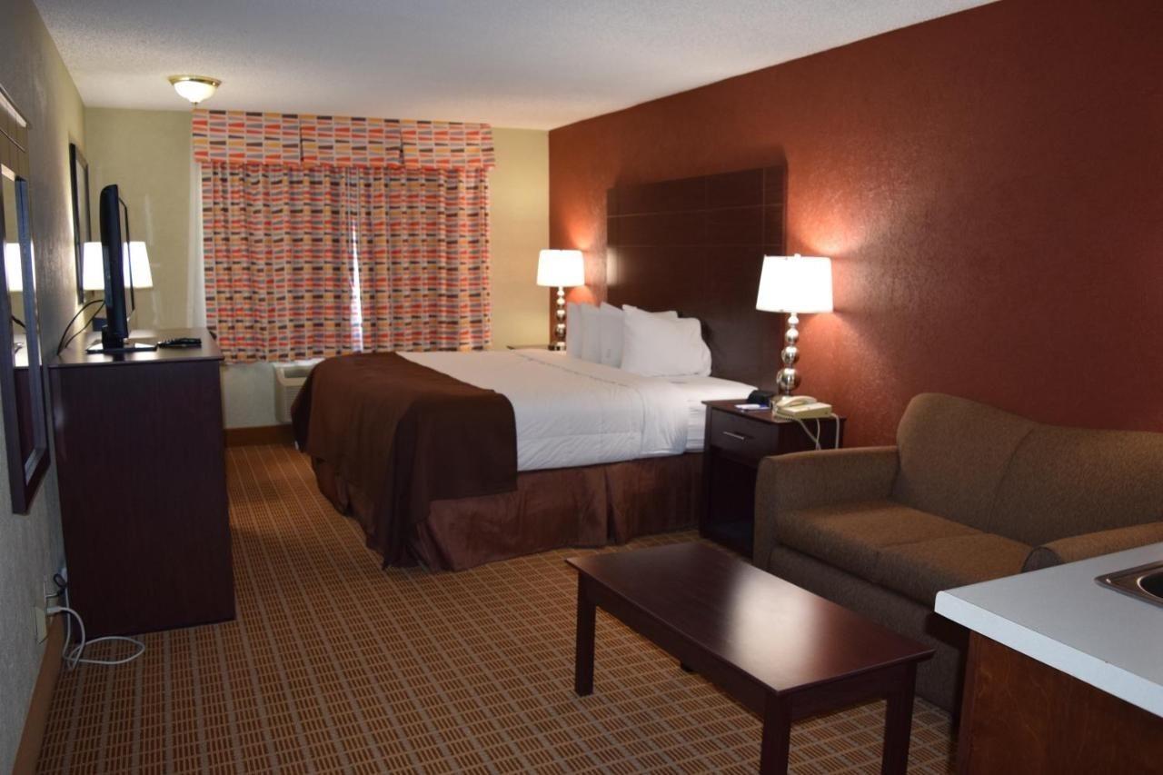 Hotel Baymont By Wyndham Airport Midland